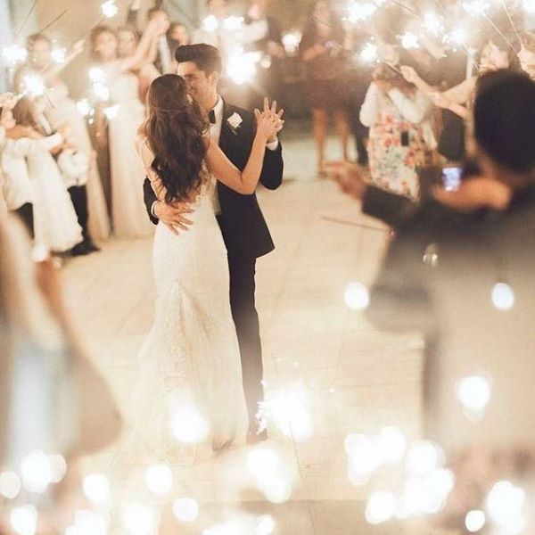 wedding couple dancing